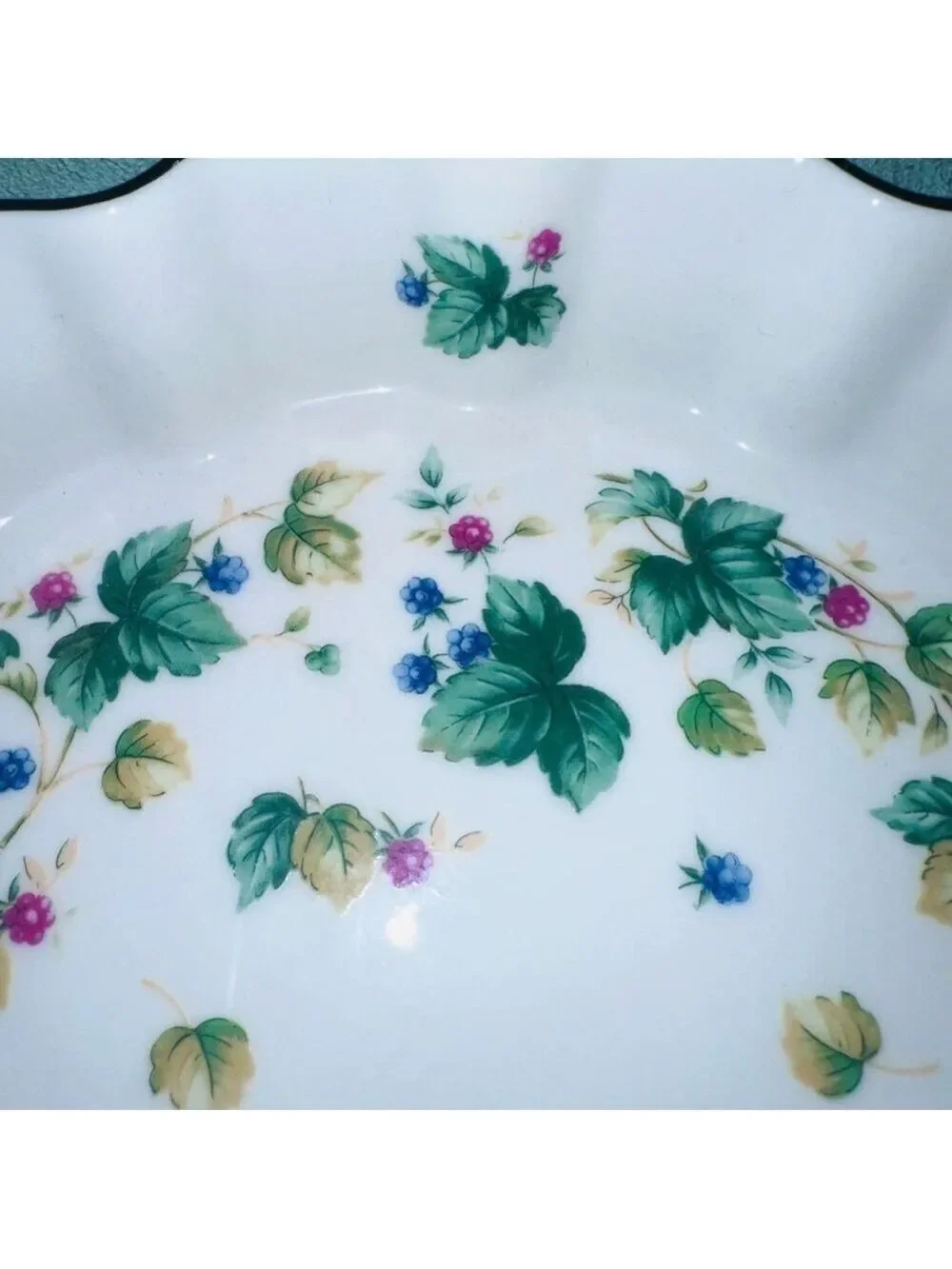 Pristine Vintage Andrea By Sadek Vineyard Fine Porcelain Quiche Baking Dish